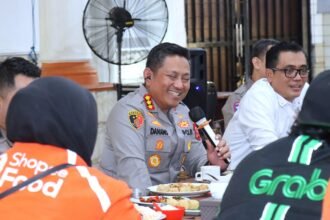 Kapolresta Malang Kota Silaturahmi dengan Komunitas Ojol, Bahas Solusi Permasalahan Driver Hingga Siapkan Doa Bersama